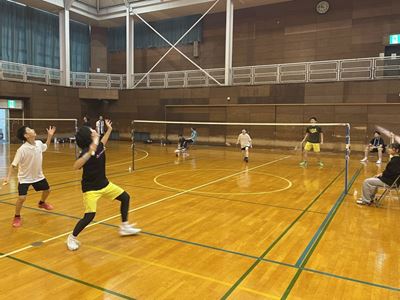 第2回鶯バドミントン大会（2025年10月12日開催）試合風景2｜越谷市バドミントン