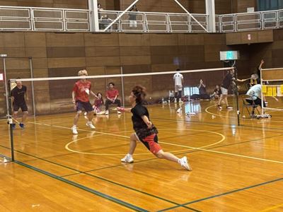 第2回鶯バドミントン大会（2025年10月12日開催）試合風景10｜越谷市バドミントン