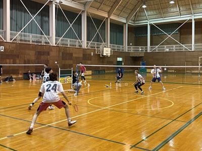 第2回鶯バドミントン大会（2025年10月12日開催）試合風景11｜越谷市バドミントン